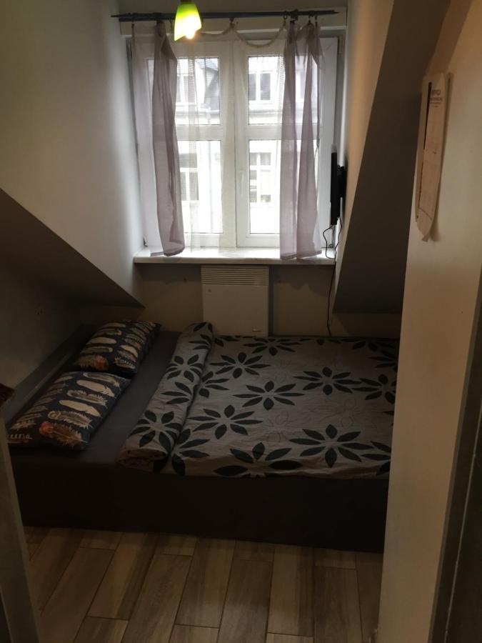 Bingi Apartment Krasków Exterior foto